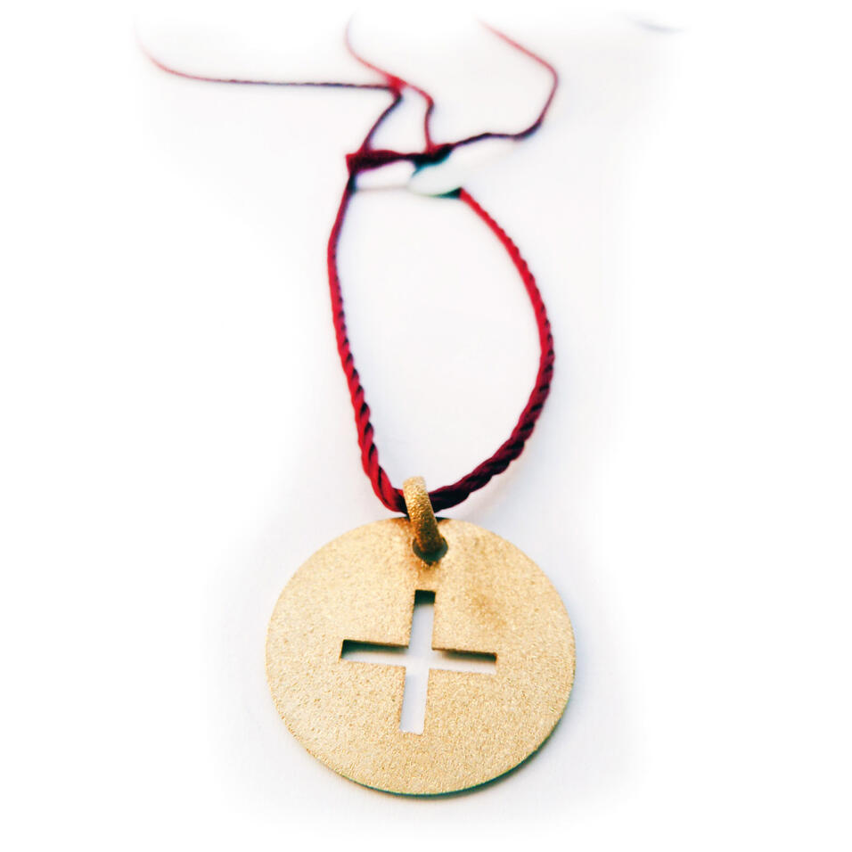 Fio com Medalha &ldquo;Cruz Fina&rdquo;