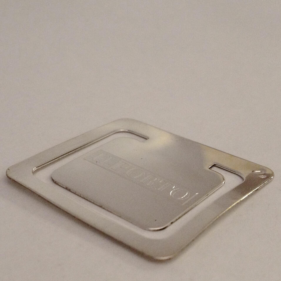 Marcador de Páginas UP em prata (Quadrado)