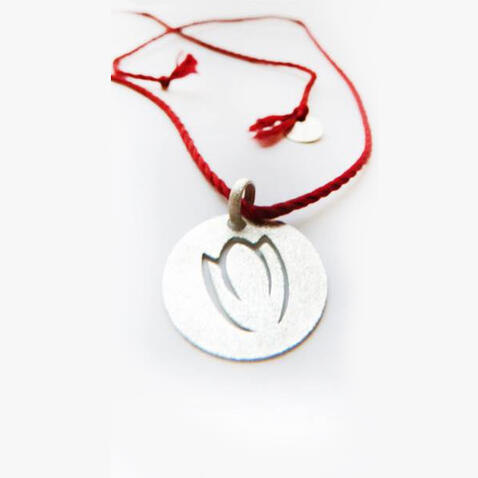 Fio com Medalha &ldquo;Tulipa&rdquo;