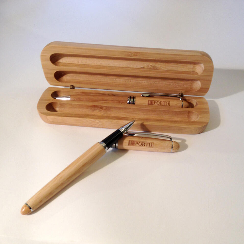 Conjunto de Canetas em Madeira UP