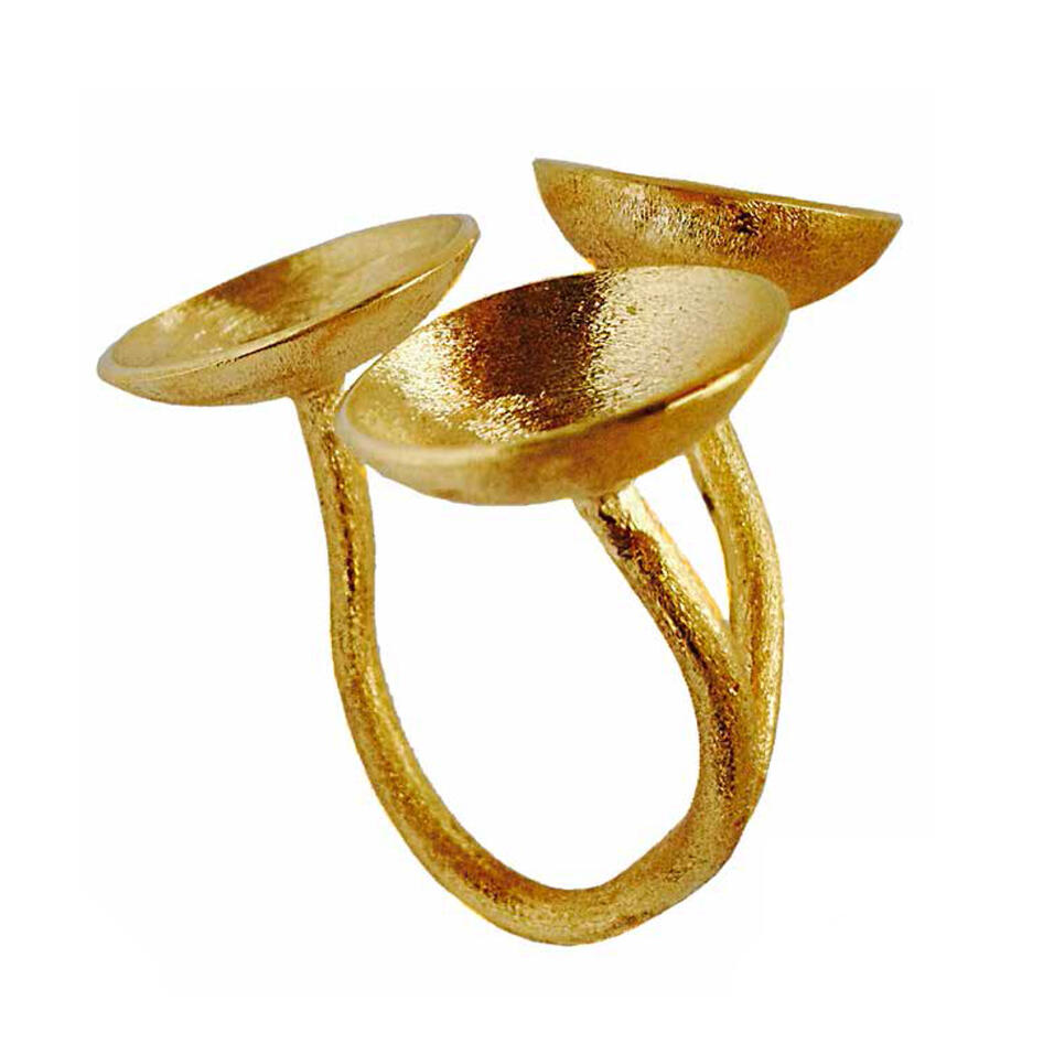 Anel &ldquo;Flor de Coral&rdquo; (dourado)