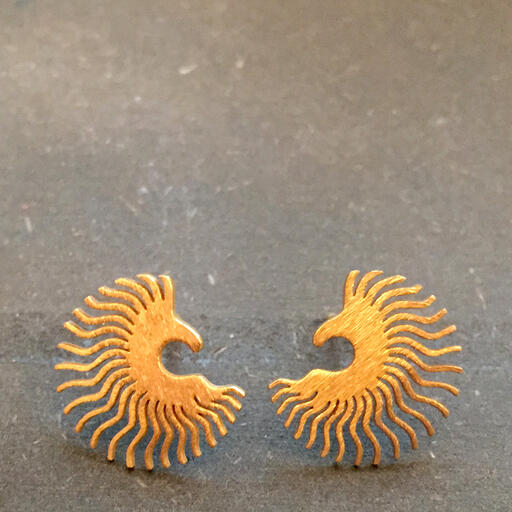 Brincos &ldquo;Cinderela&rdquo; Dourados (S)